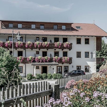 فندق Schneiderwirt Nußdorf am Inn المظهر الخارجي الصورة